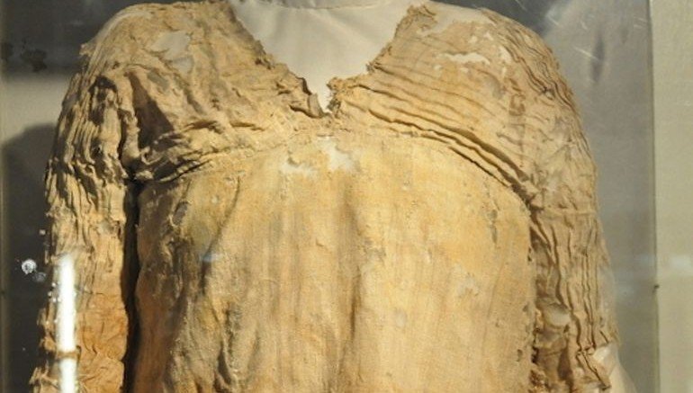 Tarkhan Dress: The Story of the 50000 Years Old Dress from Egypt