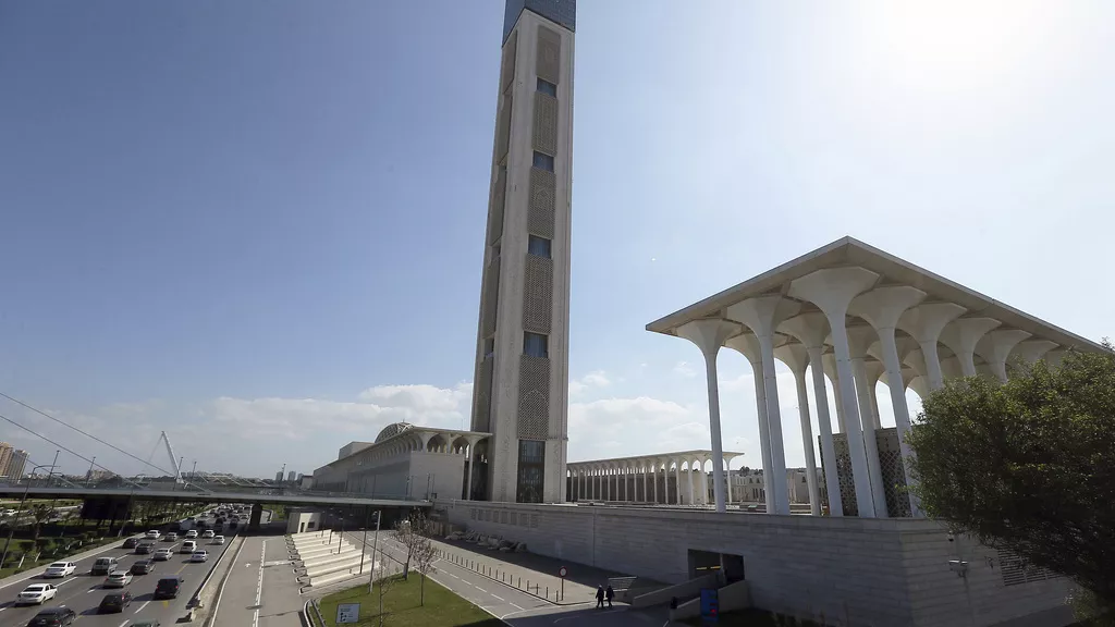 Algeria inaugurates Africa's largest mosque after years of political
