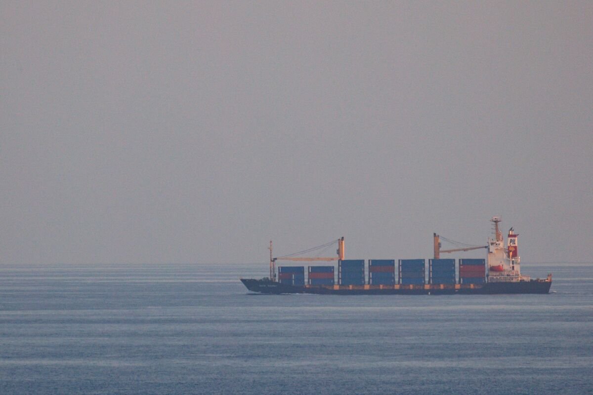 Somali Coast Cargo Ship Seized by Pirates: Breaking News