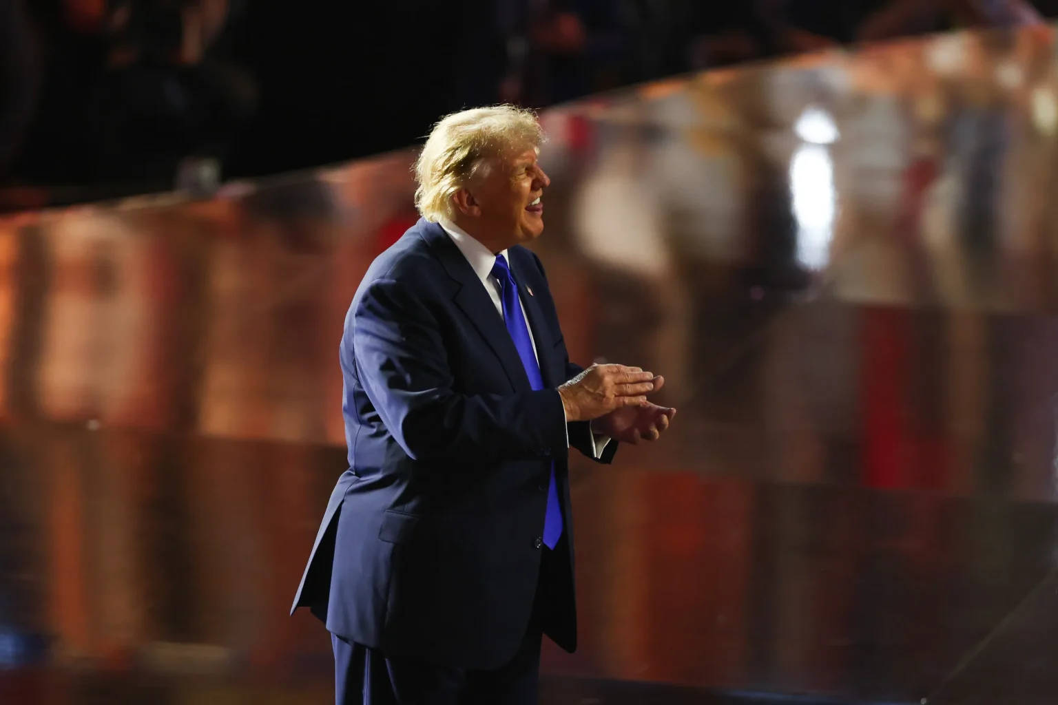 Trump says every adult American will get $5,000 if Republicans win midterms